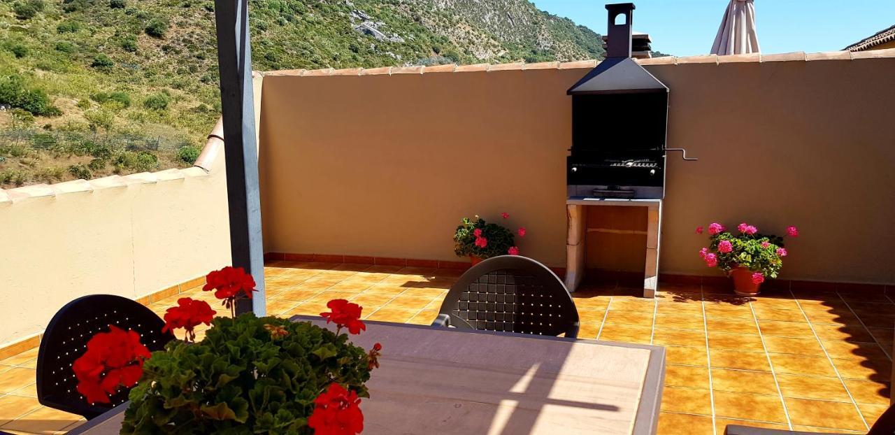 Casitas Cueva Del Gato Villa Benaojan Ngoại thất bức ảnh
